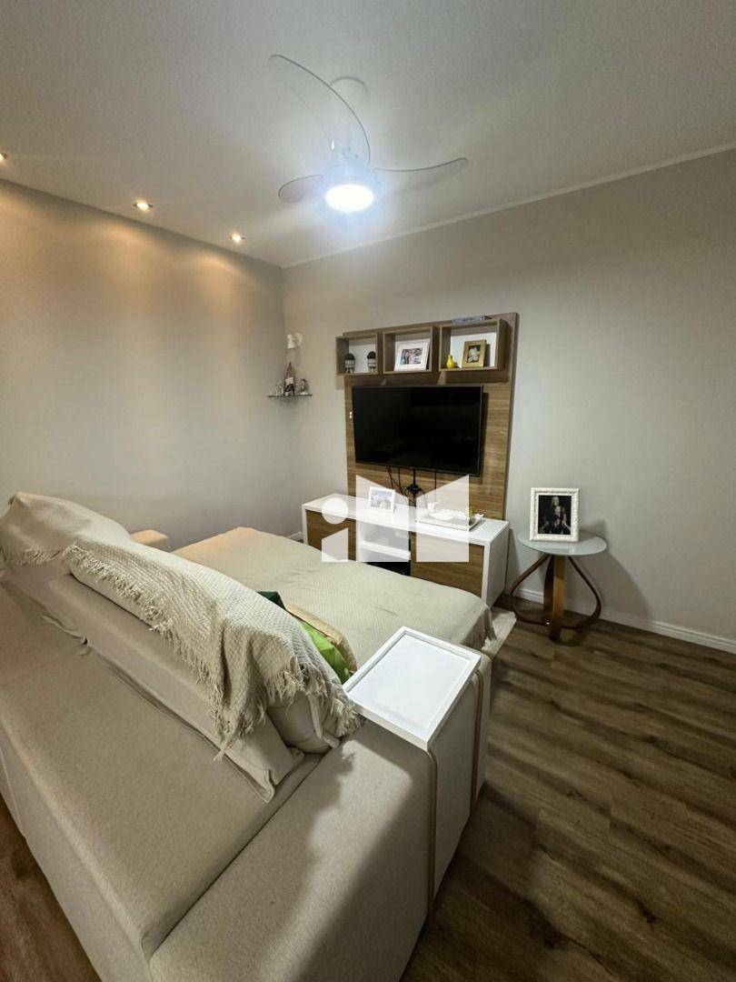 Apartamento à venda com 3 quartos, 107m² - Foto 4