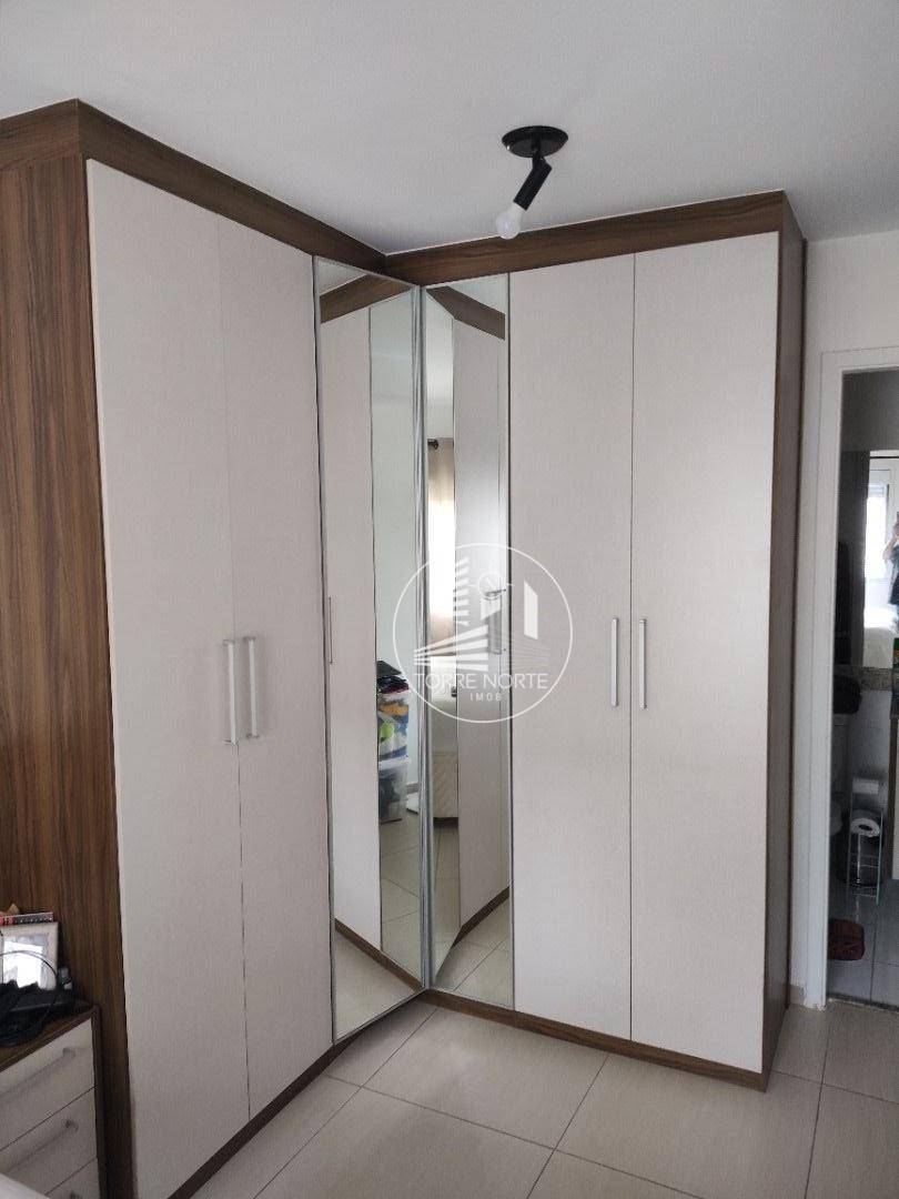 Apartamento à venda com 2 quartos, 62m² - Foto 9