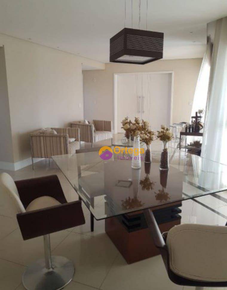 Apartamento à venda com 3 quartos, 180m² - Foto 9