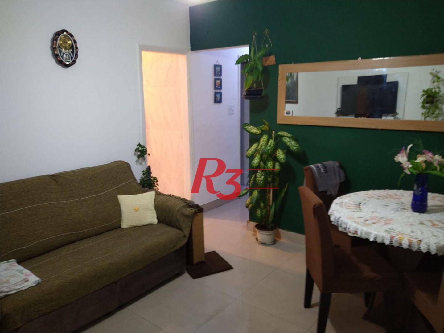 Apartamento à venda com 3 quartos, 95m² - Foto 2