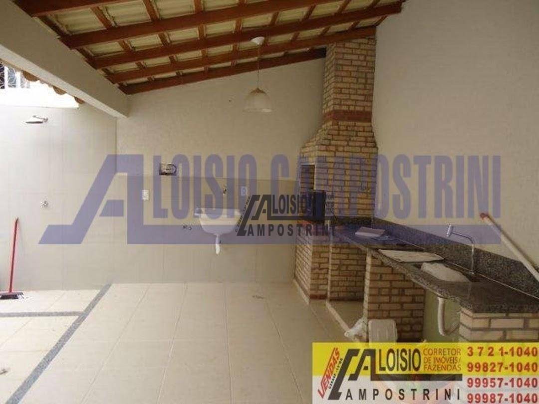 Casa à venda com 3 quartos, 240m² - Foto 17