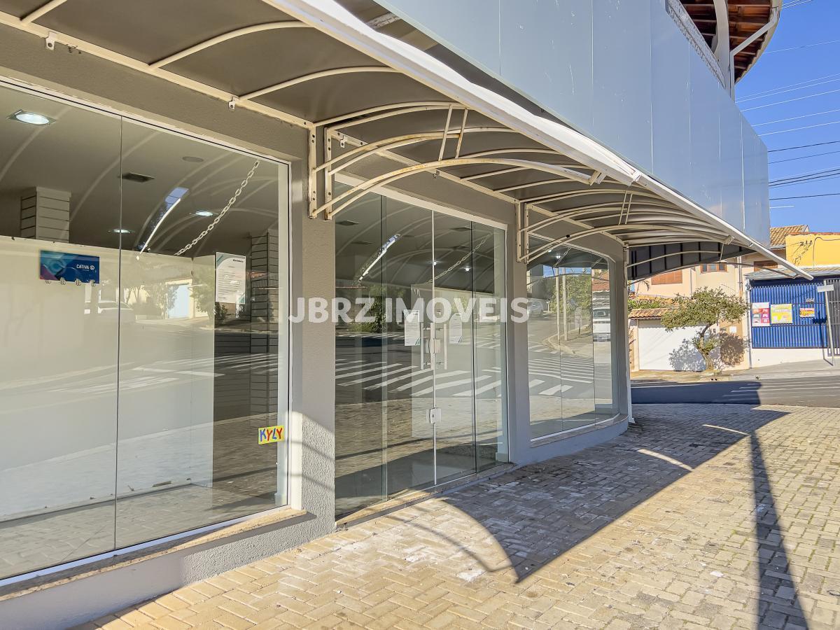 Casa à venda com 3 quartos, 379m² - Foto 3