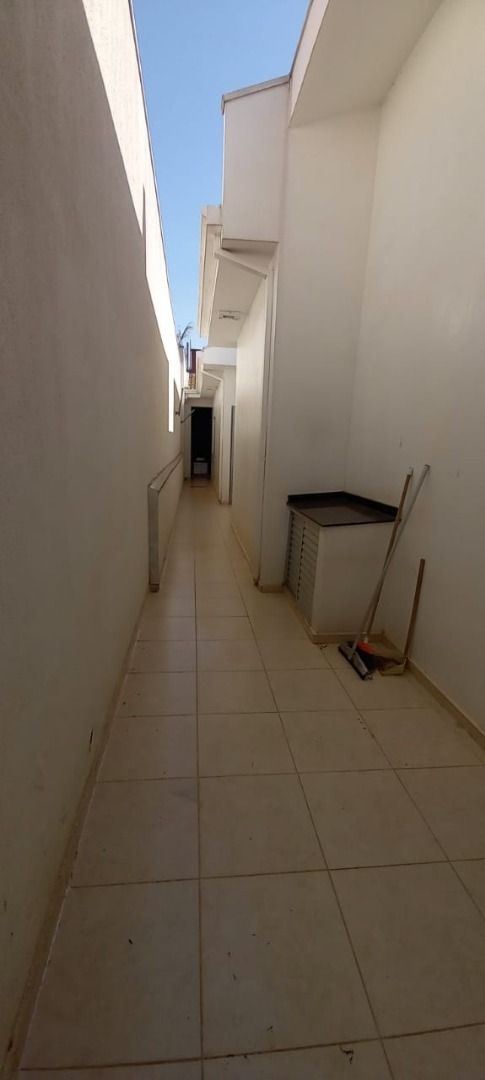 Casa à venda com 3 quartos, 150m² - Foto 17