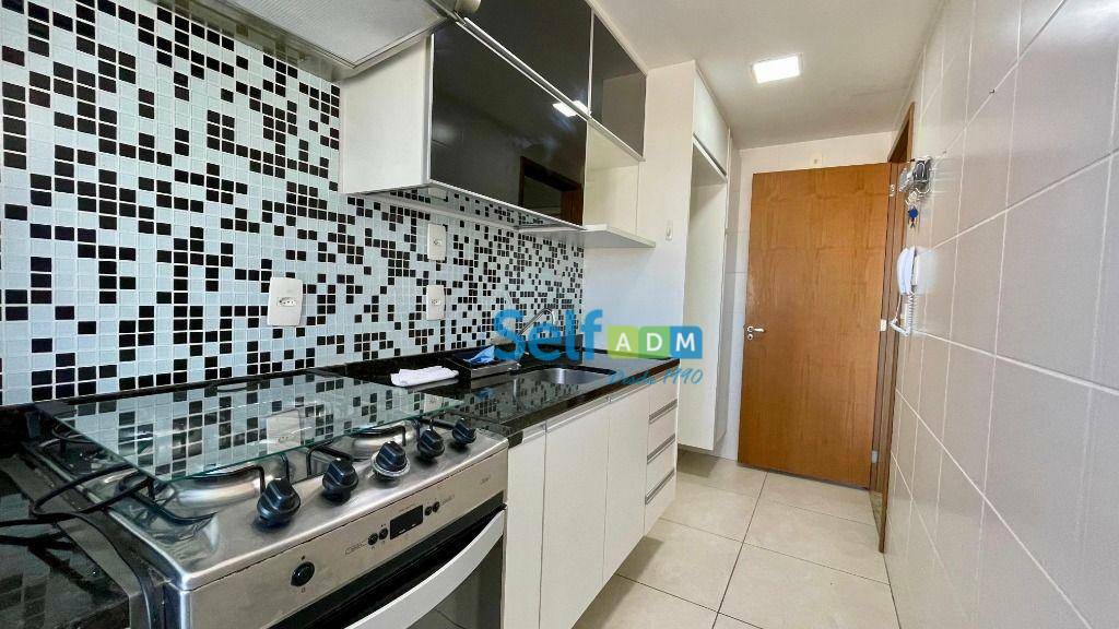 Apartamento para alugar com 2 quartos, 65m² - Foto 9