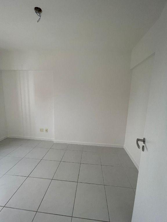 Apartamento à venda com 3 quartos, 93m² - Foto 9