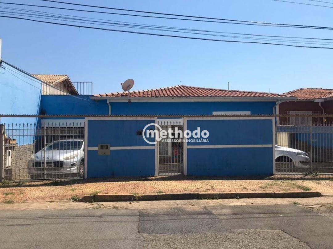 Casa à venda com 3 quartos, 163m² - Foto 1