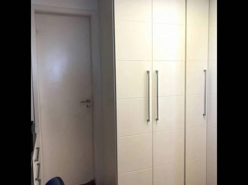 Apartamento à venda com 2 quartos, 69m² - Foto 4