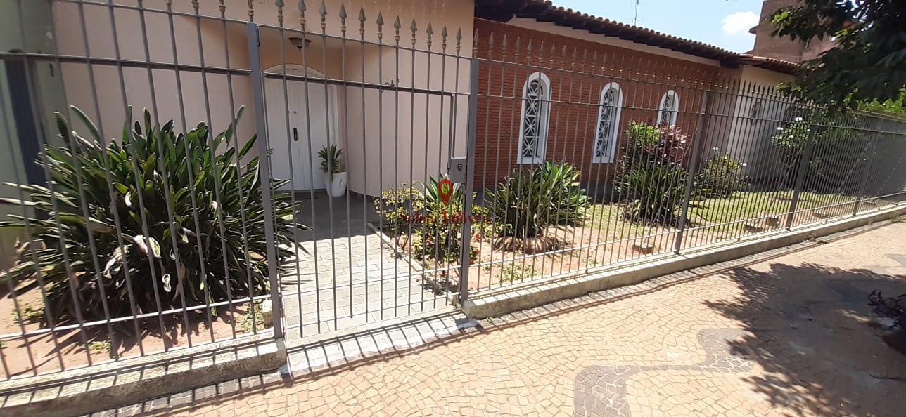 Casa à venda com 5 quartos, 300m² - Foto 30