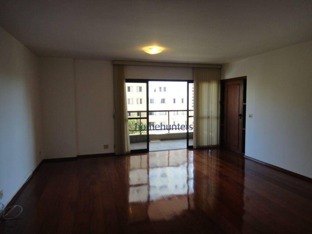 Apartamento à venda com 3 quartos, 140m² - Foto 16