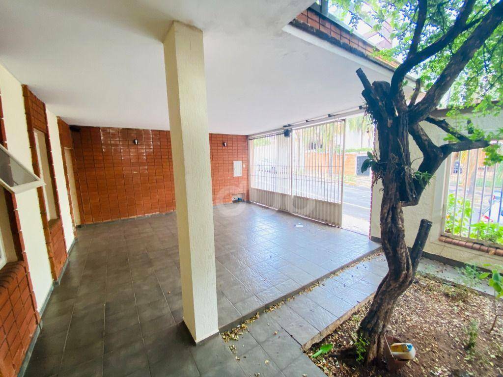 Casa à venda com 3 quartos, 327m² - Foto 7