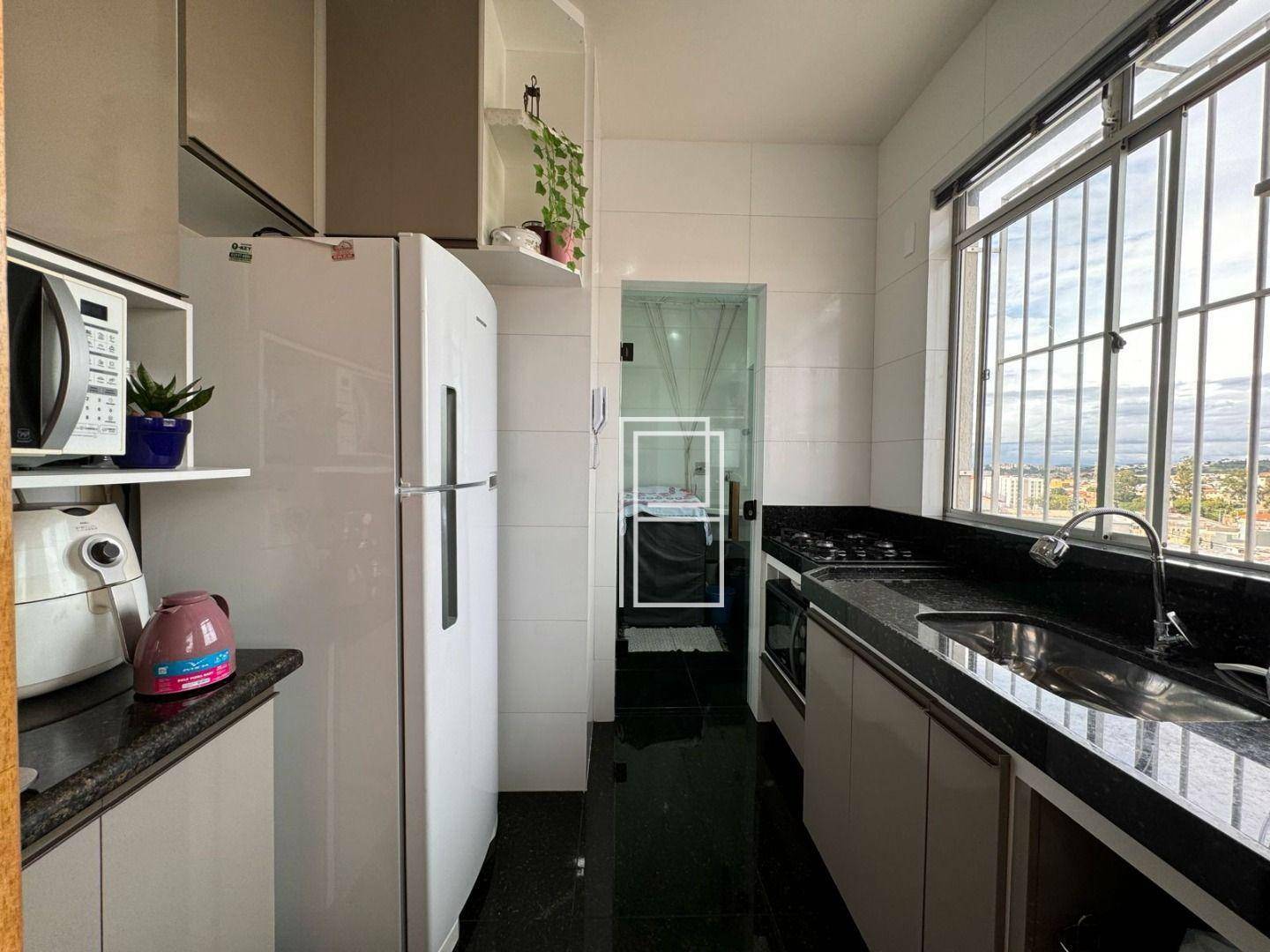 Apartamento à venda com 3 quartos, 75m² - Foto 14