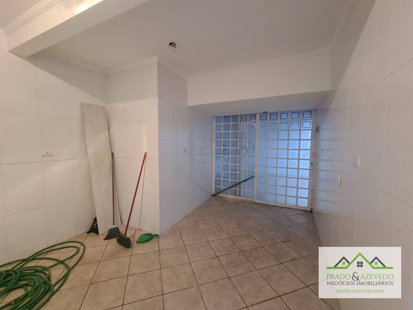 Casa à venda com 3 quartos, 202m² - Foto 10