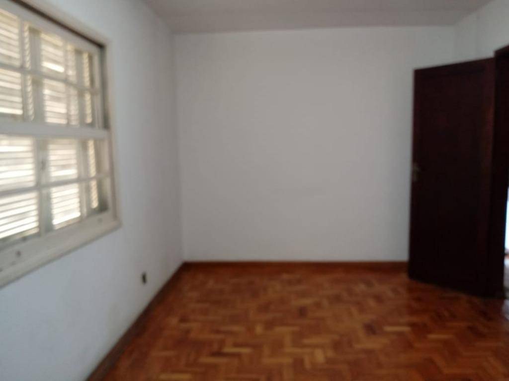 Sobrado à venda e aluguel com 3 quartos, 240m² - Foto 7