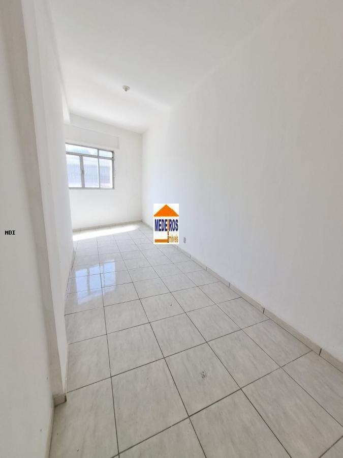 Casa para alugar com 2 quartos, 70m² - Foto 11