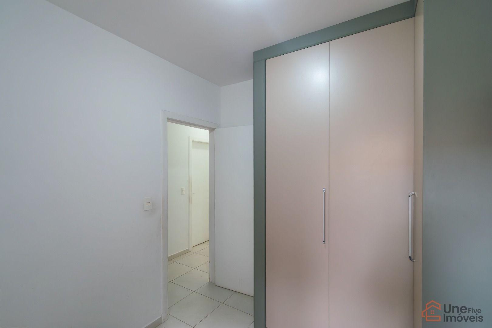 Casa à venda com 3 quartos, 70m² - Foto 10