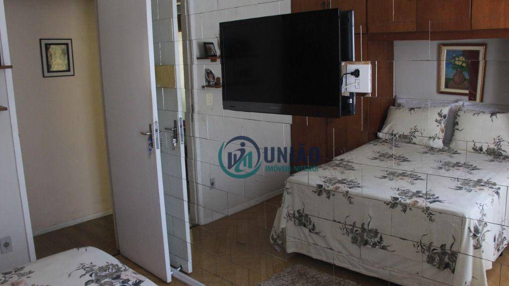 Apartamento à venda com 2 quartos, 65m² - Foto 4