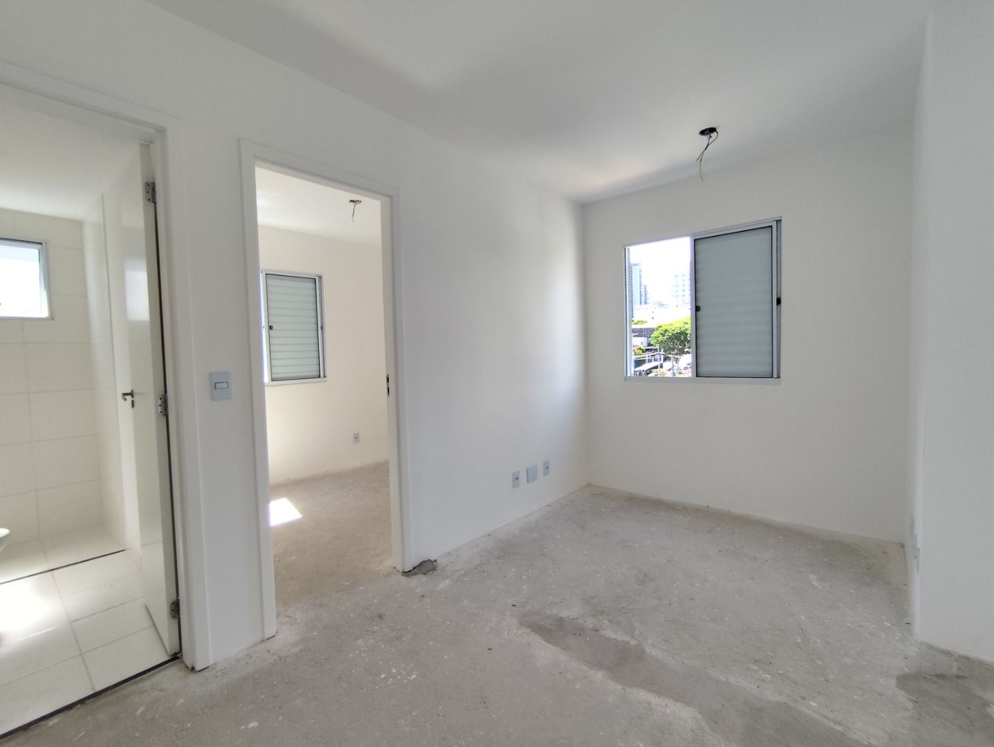 Apartamento à venda com 1 quarto, 33m² - Foto 2