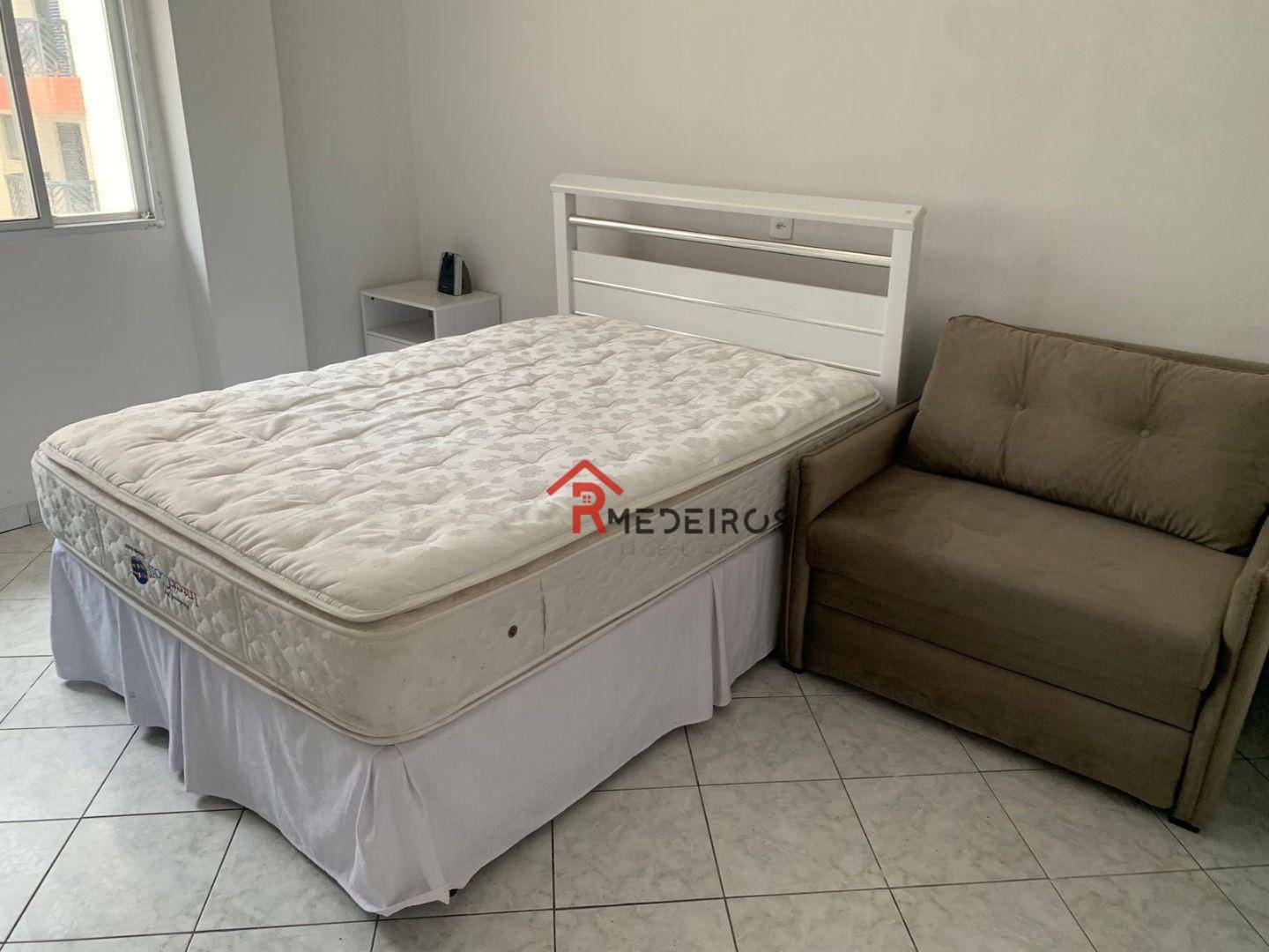 Apartamento à venda com 1 quarto, 45m² - Foto 12