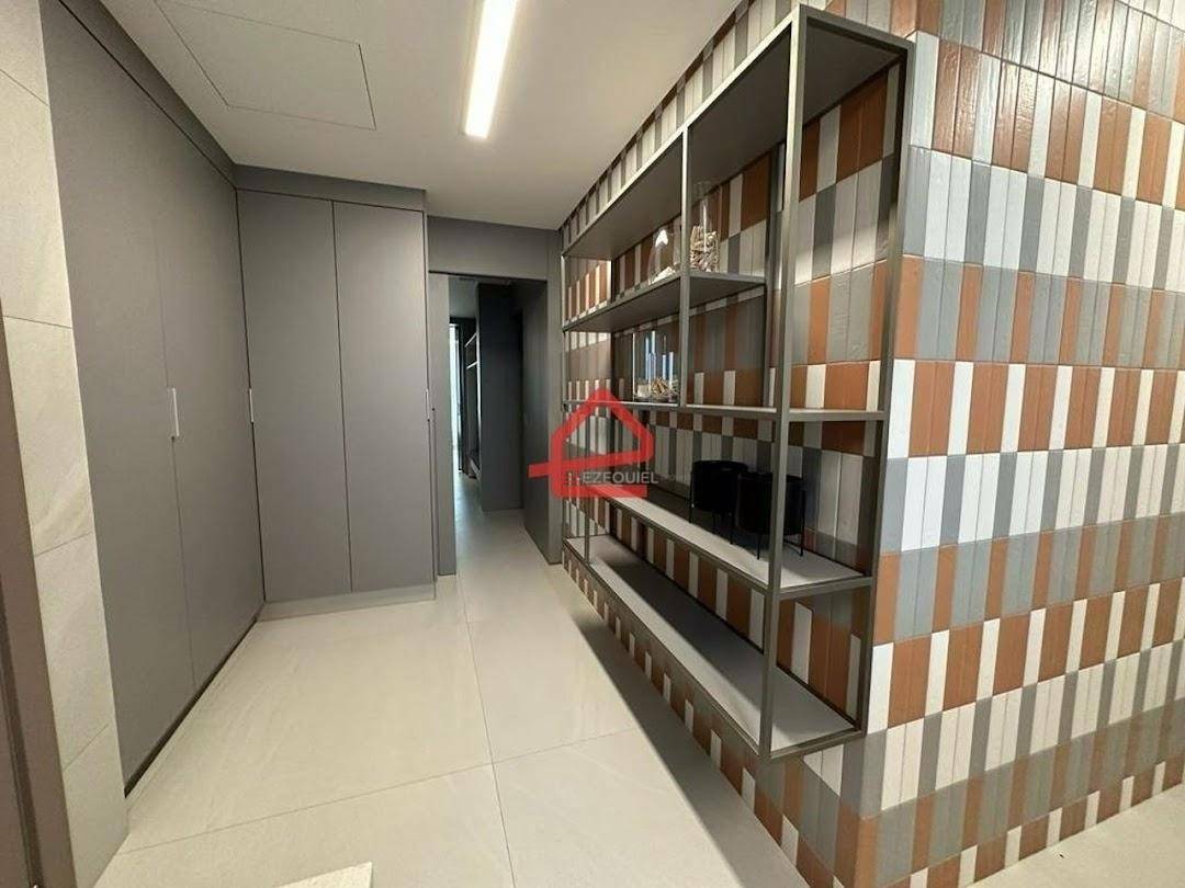 Apartamento à venda com 3 quartos, 370m² - Foto 3