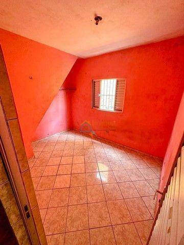 Casa à venda com 4 quartos, 150m² - Foto 13