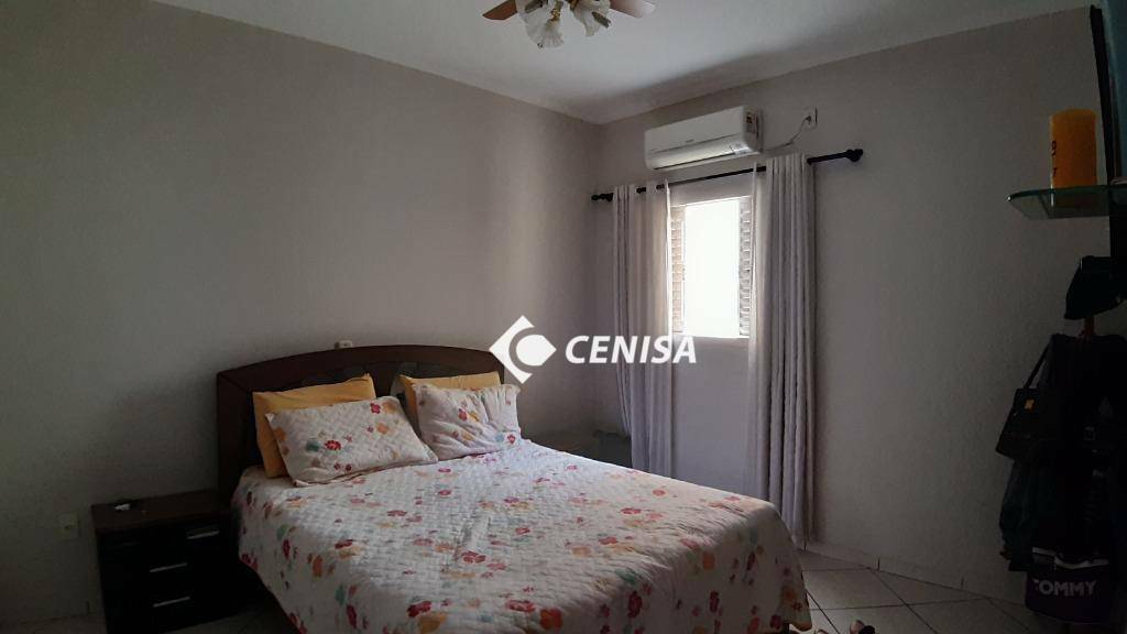 Casa à venda com 3 quartos, 190m² - Foto 10