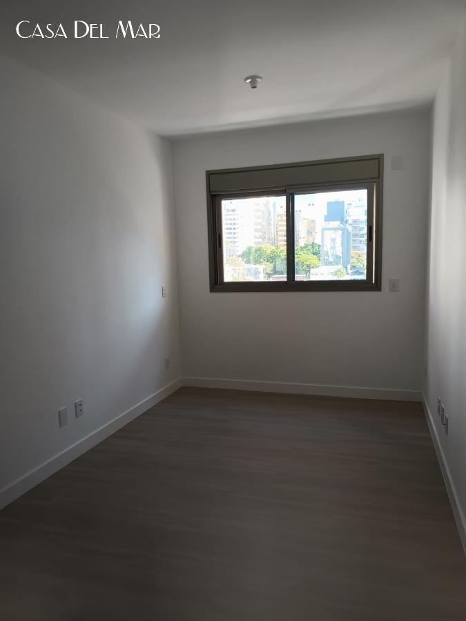 Apartamento à venda com 3 quartos, 95m² - Foto 9