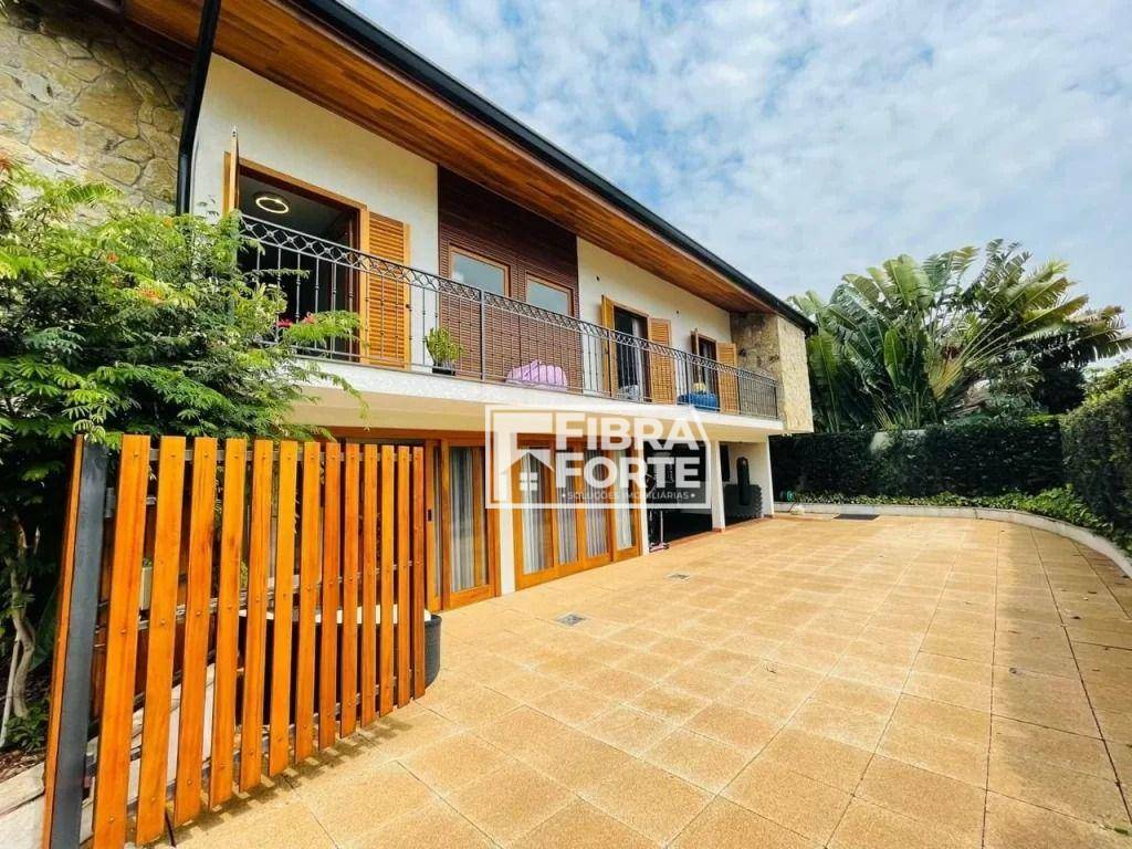 Casa à venda com 3 quartos, 388m² - Foto 1