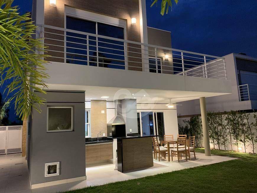 Casa à venda com 3 quartos, 184m² - Foto 1