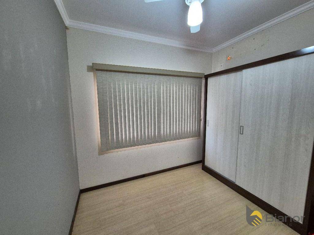 Casa à venda com 3 quartos, 240m² - Foto 13