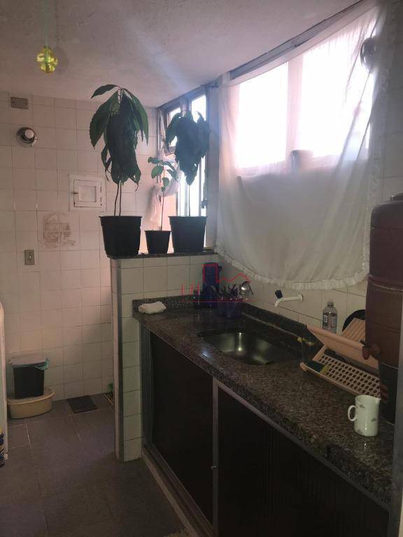 Apartamento à venda com 2 quartos, 56m² - Foto 7