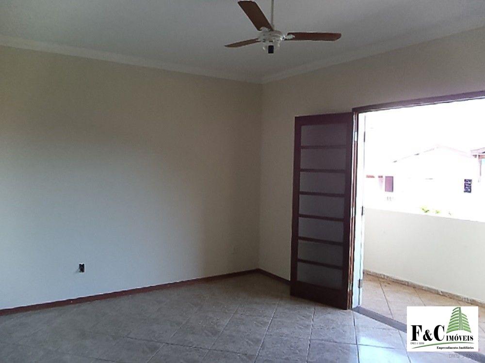 Casa à venda com 3 quartos, 155m² - Foto 12