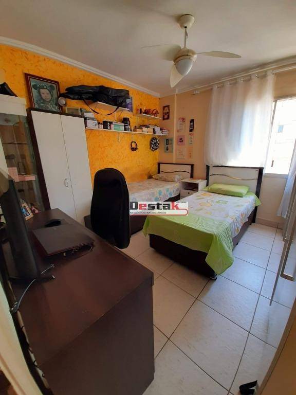 Apartamento à venda com 2 quartos, 63m² - Foto 25