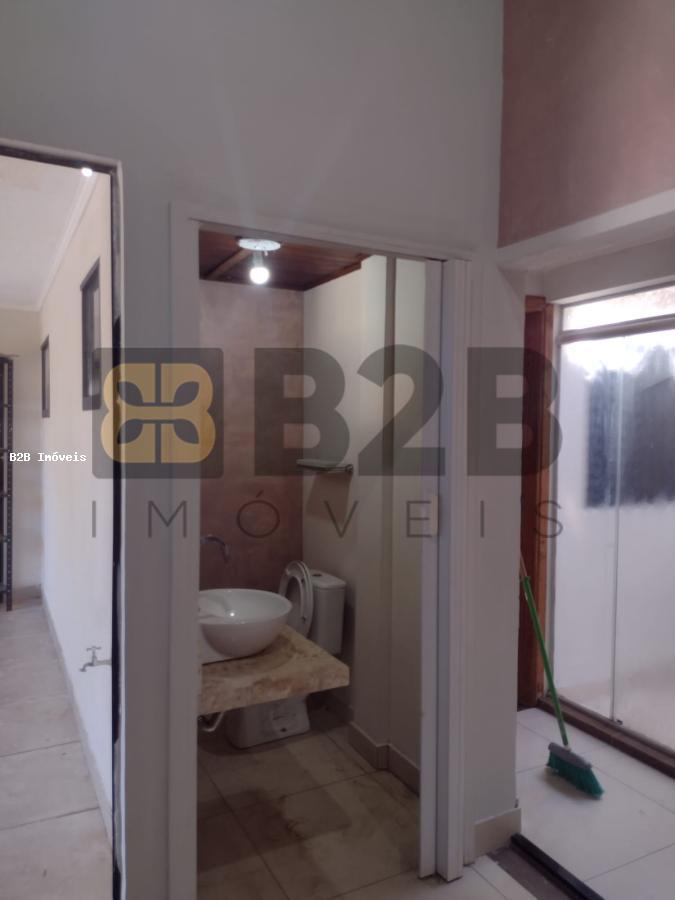 Casa à venda com 4 quartos, 253m² - Foto 20