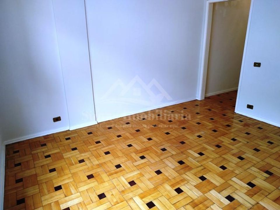 Apartamento à venda com 3 quartos, 95m² - Foto 1