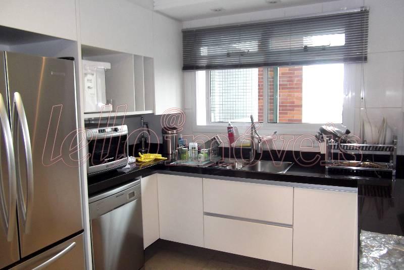 Apartamento à venda com 4 quartos, 225m² - Foto 7