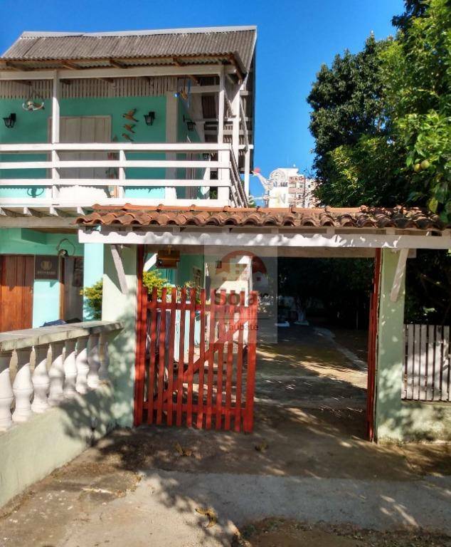 Casa à venda com 3 quartos, 350m² - Foto 1