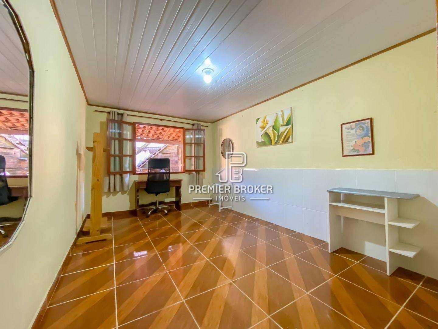 Casa à venda com 2 quartos, 100m² - Foto 4