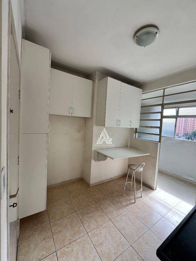 Apartamento à venda com 2 quartos, 70m² - Foto 12