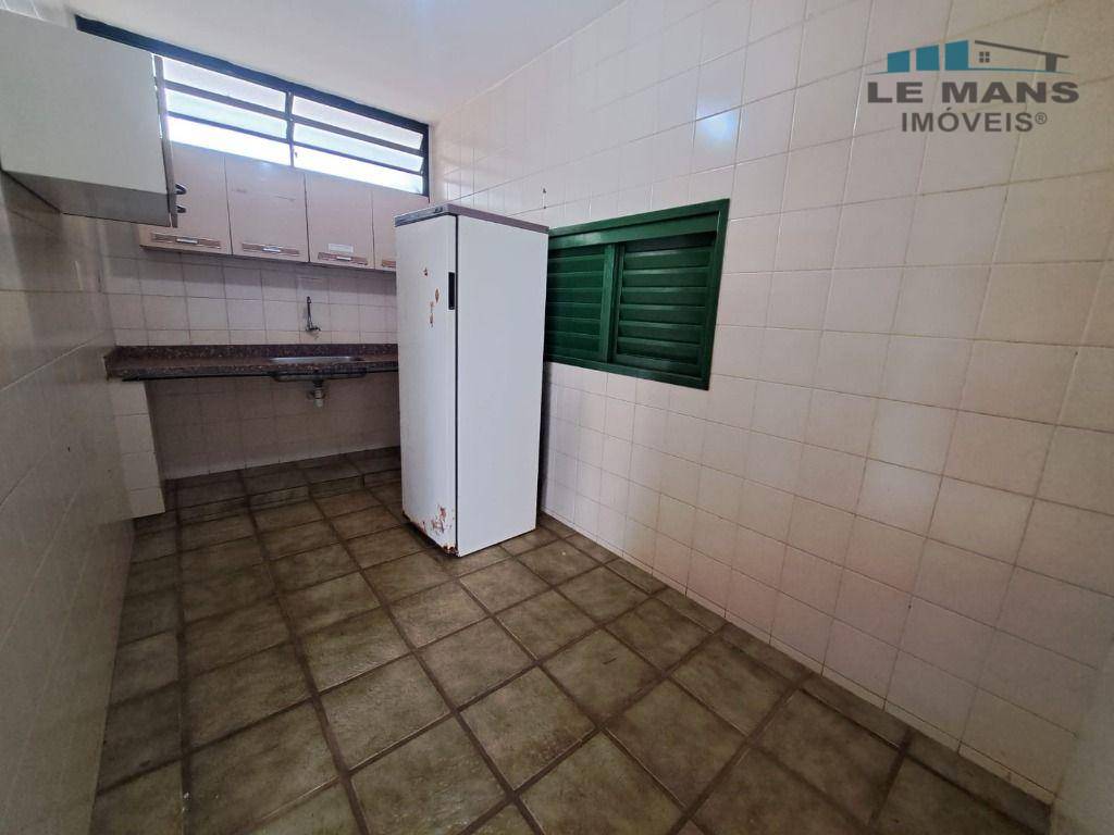 Chácara à venda e aluguel com 6 quartos, 750m² - Foto 30