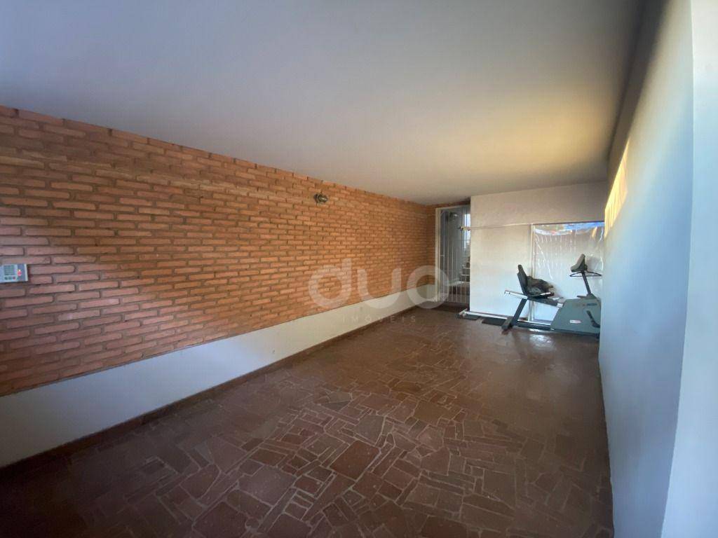 Casa à venda com 1 quarto, 270m² - Foto 4