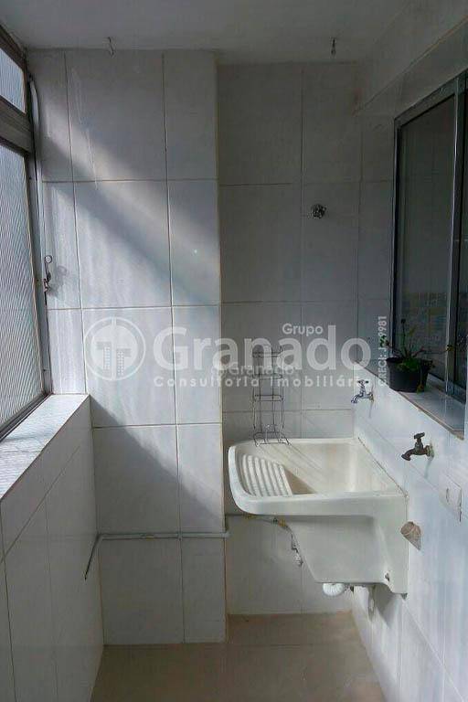 Apartamento à venda com 2 quartos, 67m² - Foto 33