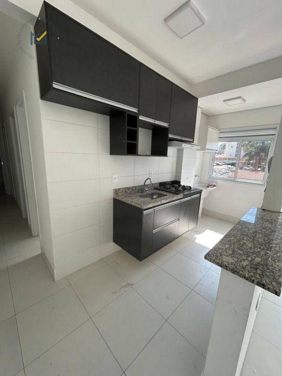 Apartamento para alugar com 3 quartos, 65m² - Foto 3