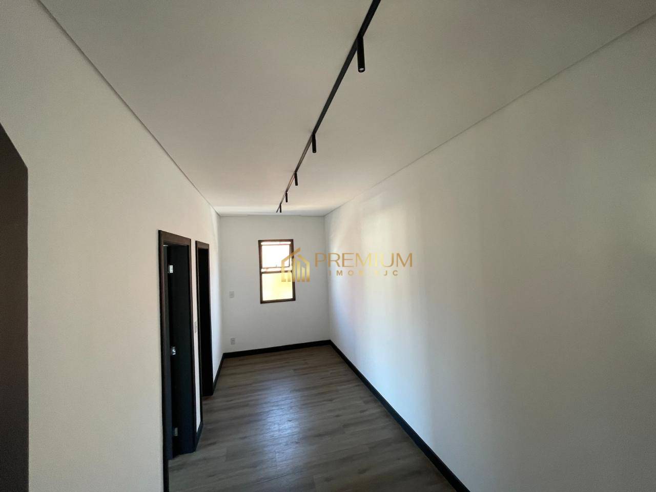 Sobrado à venda com 4 quartos, 360m² - Foto 27