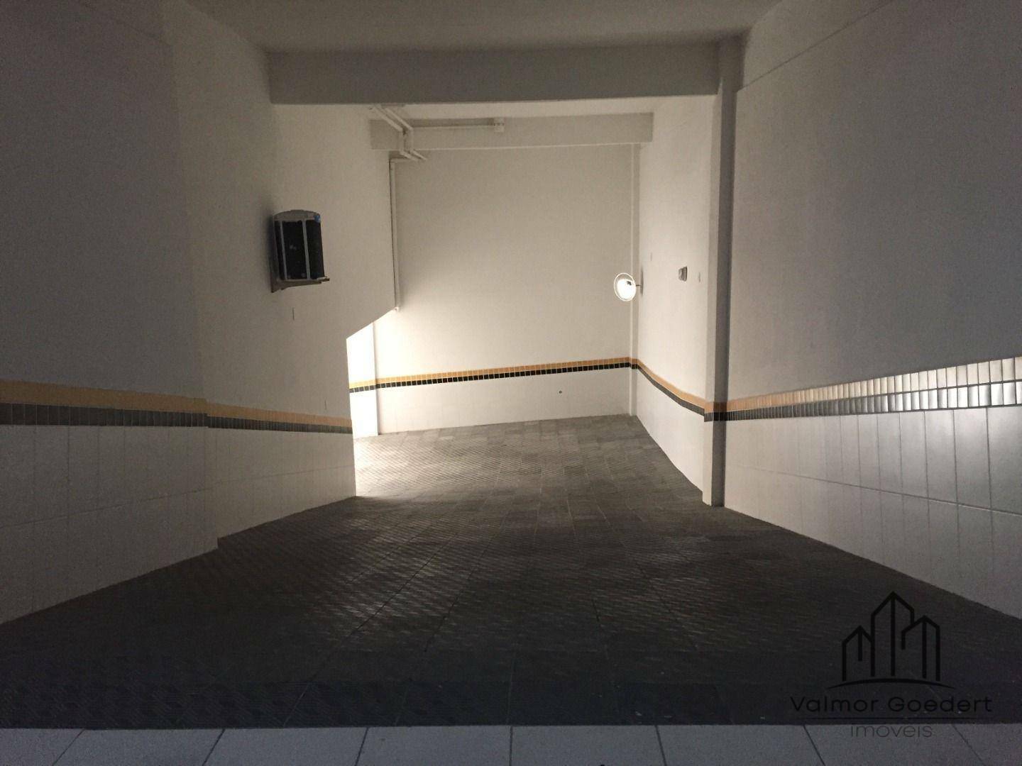 Apartamento à venda com 3 quartos, 115m² - Foto 18