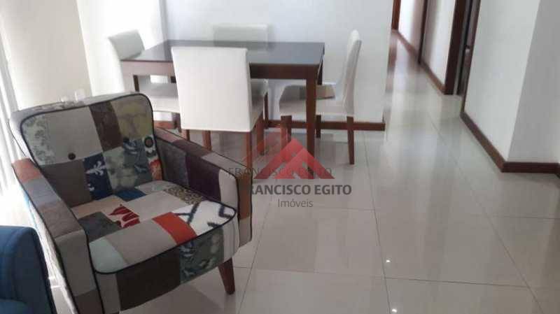 Apartamento à venda com 2 quartos, 90m² - Foto 2