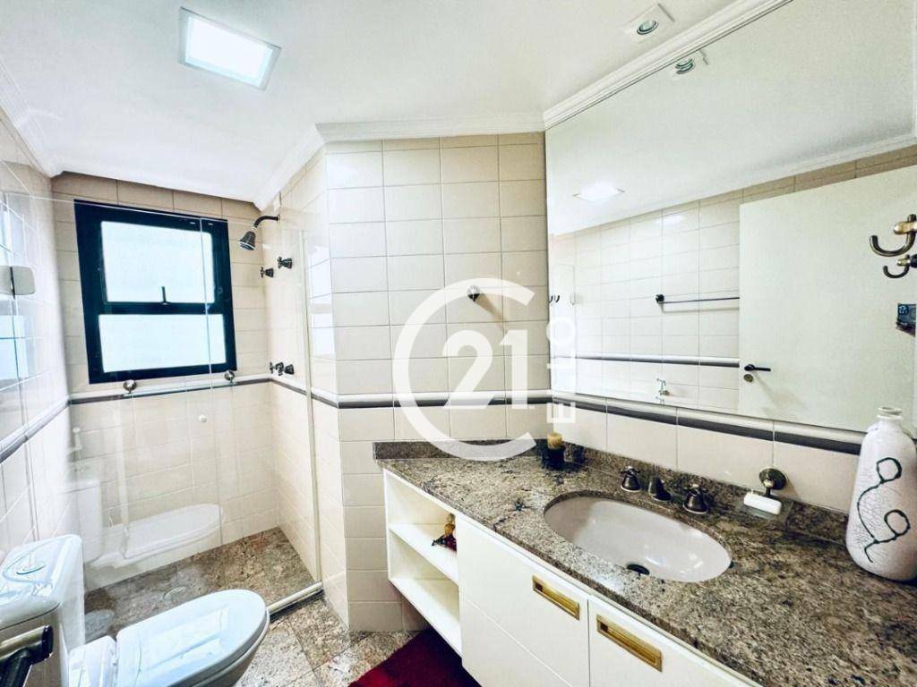 Apartamento à venda com 4 quartos, 206m² - Foto 12