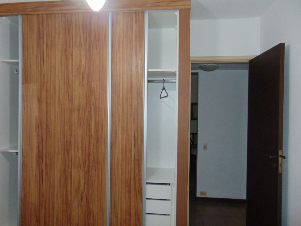 Apartamento à venda com 3 quartos, 120m² - Foto 11