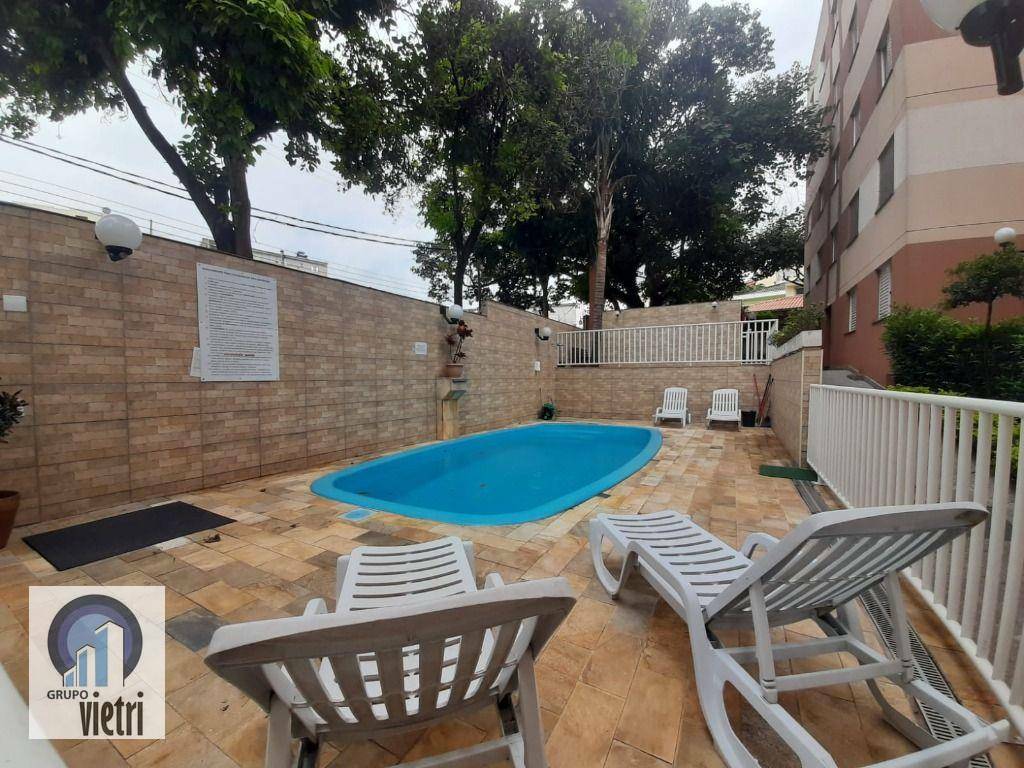 Apartamento à venda com 3 quartos, 50m² - Foto 2