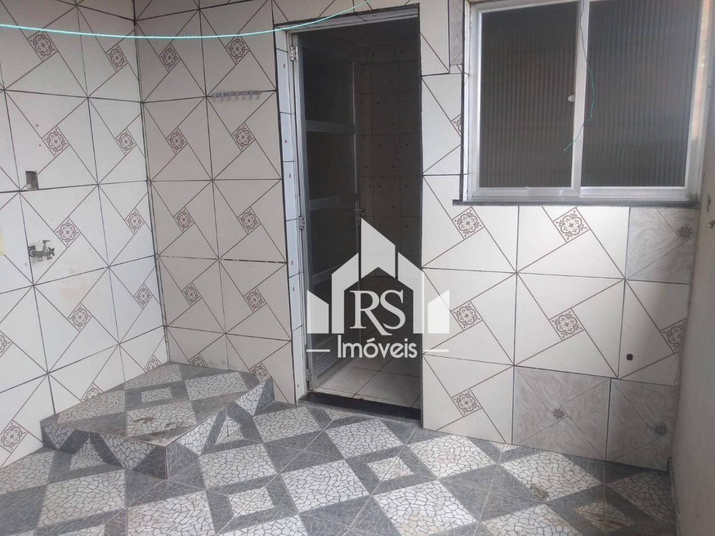 Casa à venda com 4 quartos, 100m² - Foto 26