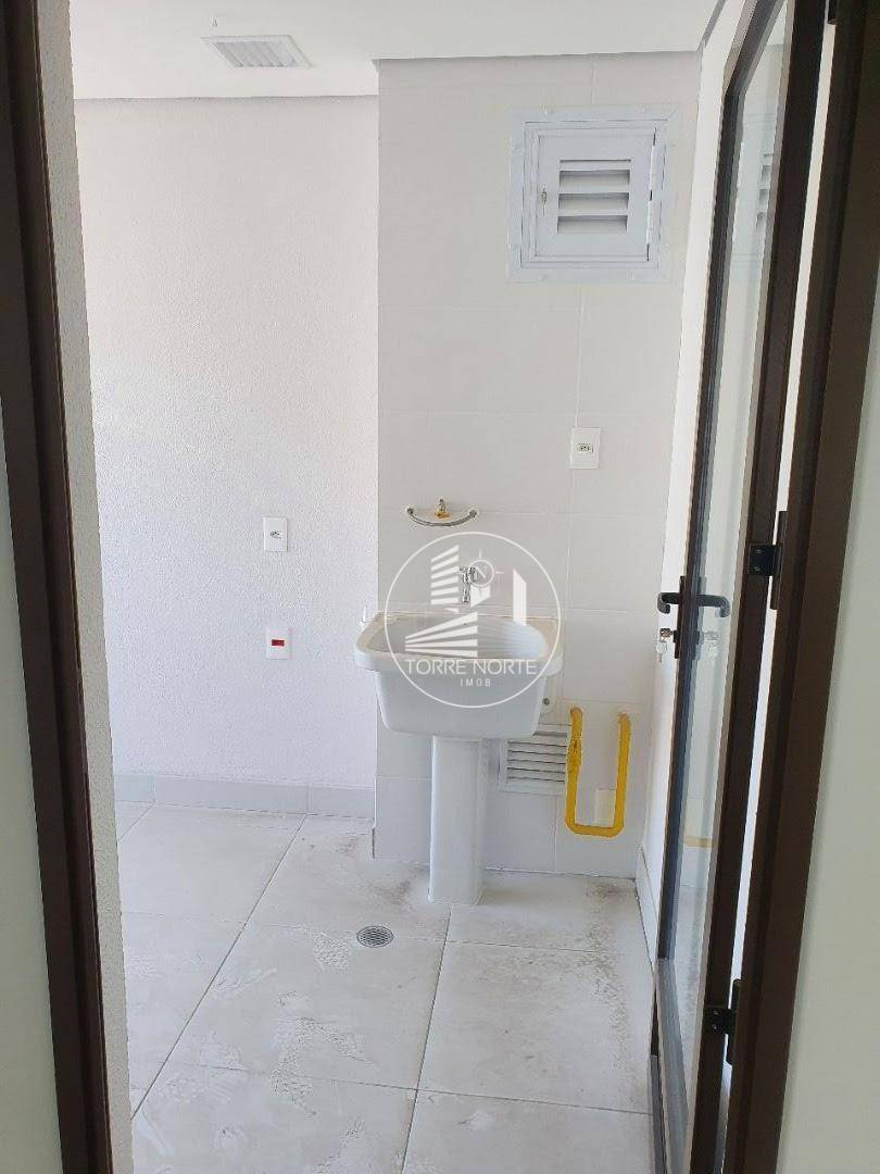 Apartamento à venda com 3 quartos, 137m² - Foto 37